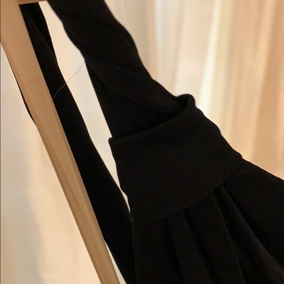 Gown - Picture 3 of 5